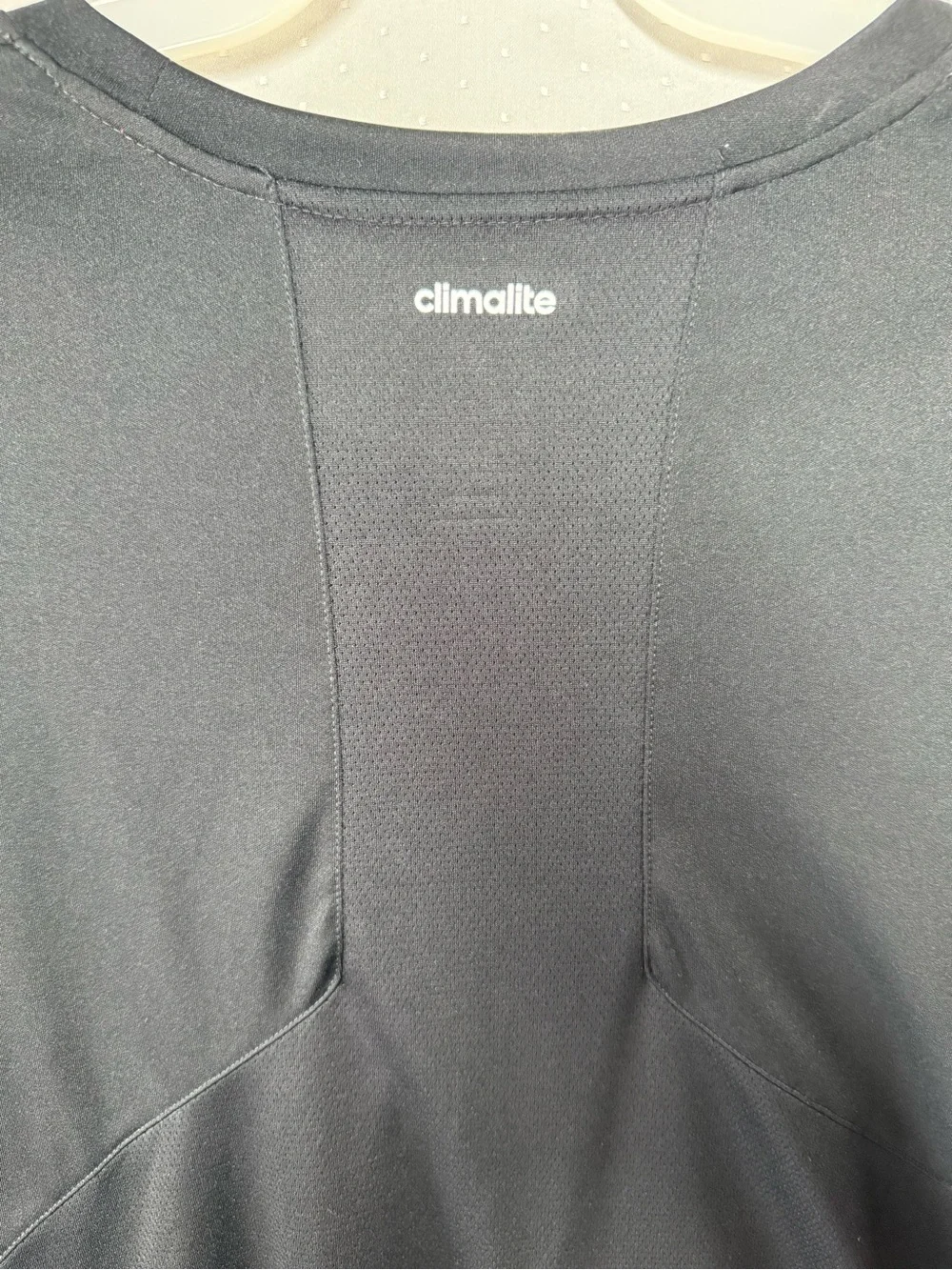 Adidas Men’s Black Athletic Tee with Red Accents 4XT